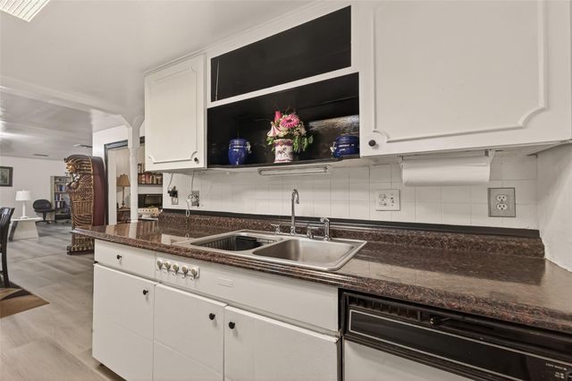 4023 Knottynold Lane, Houston, TX 77053