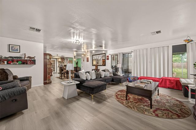 4023 Knottynold Lane, Houston, TX 77053