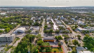 2960 Coco AVE, Naples, FL 34112