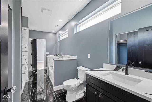 2101 N Wolf Cove, Martinsville, IN 46151