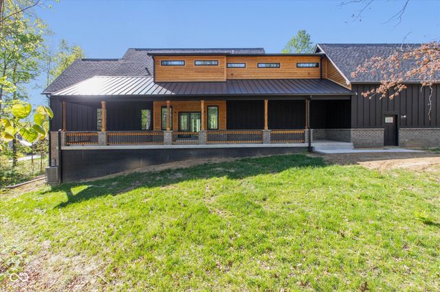 2101 N Wolf Cove, Martinsville, IN 46151