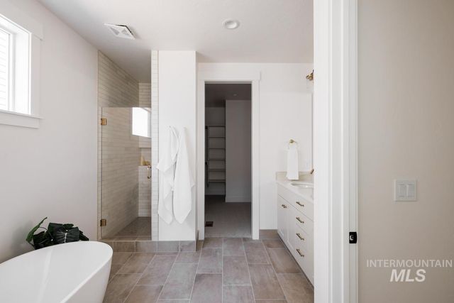 2523 E Tenzing Dr, Meridian, ID 83642