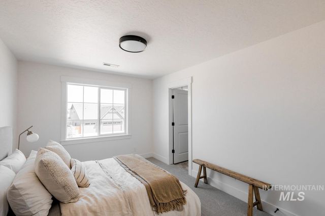 2523 E Tenzing Dr, Meridian, ID 83642