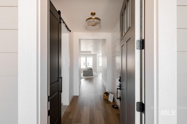 2523 E Tenzing Dr, Meridian, ID 83642