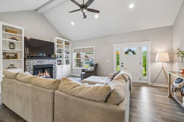 166 Coley Court, Lafayette, TN 37083