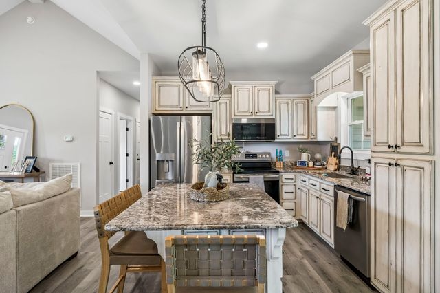 166 Coley Court, Lafayette, TN 37083