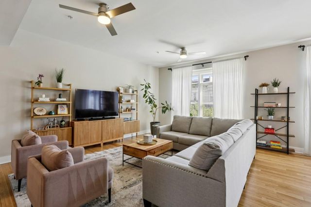 933 Garrett Street SE 306, Atlanta, GA 30316