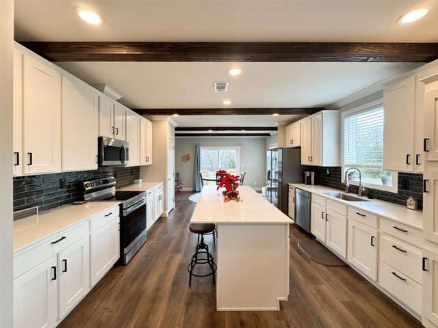 260 County Road 154, Gainesville, TX 76240