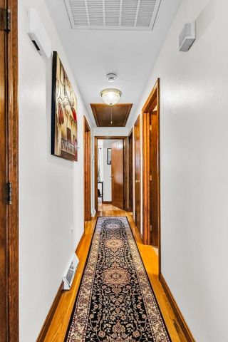42 Melbourne Rd, Worcester, MA 01607