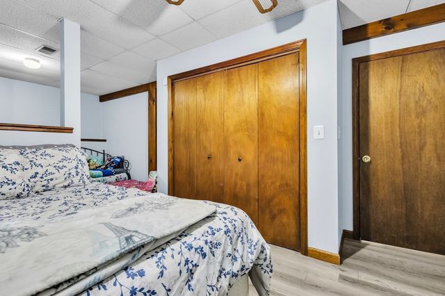 42 Melbourne Rd, Worcester, MA 01607
