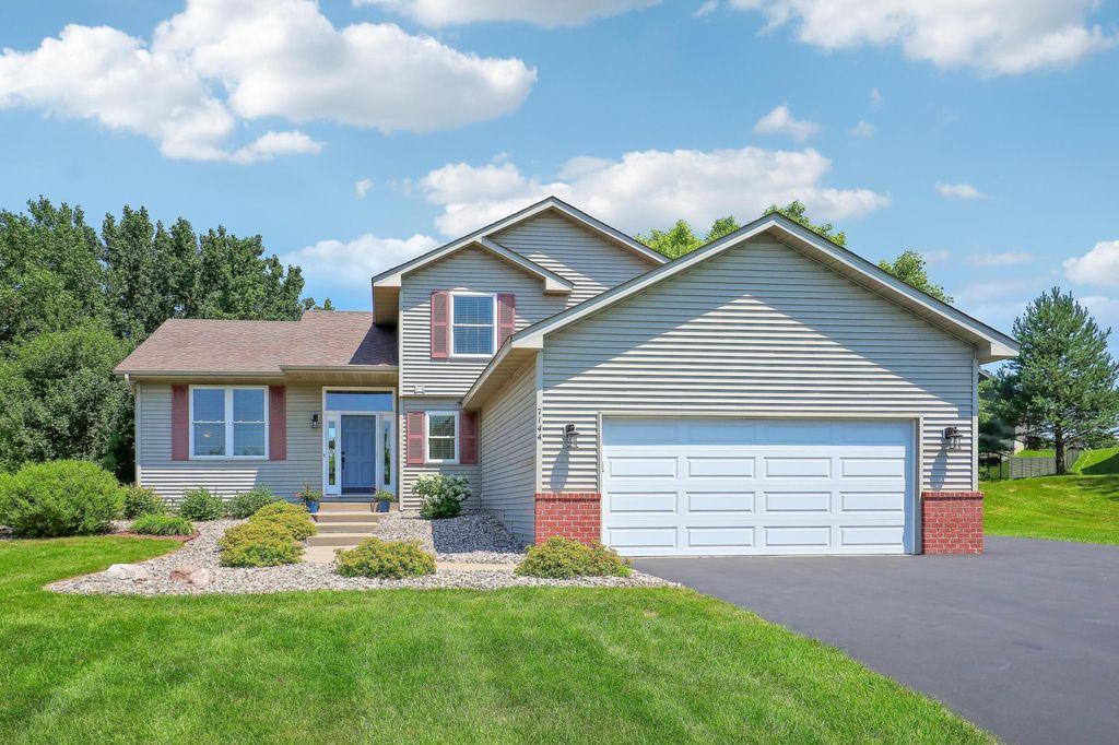 7144 Taylor Drive, Savage, MN 55378