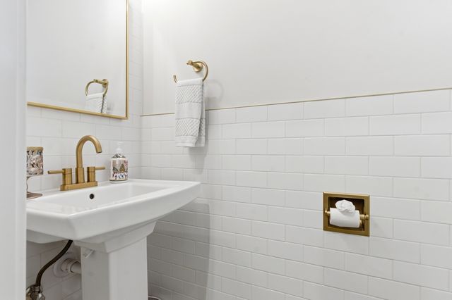 306 Atkinson Drive, Sugar Grove, IL 60554