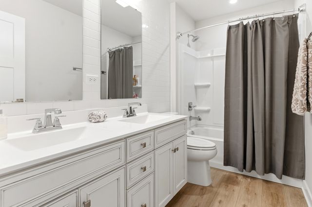 306 Atkinson Drive, Sugar Grove, IL 60554