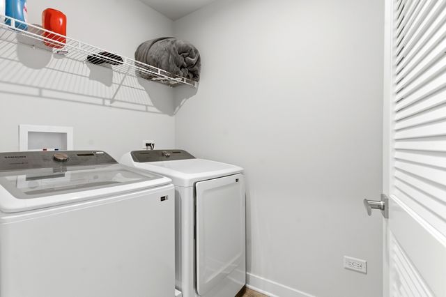 306 Atkinson Drive, Sugar Grove, IL 60554