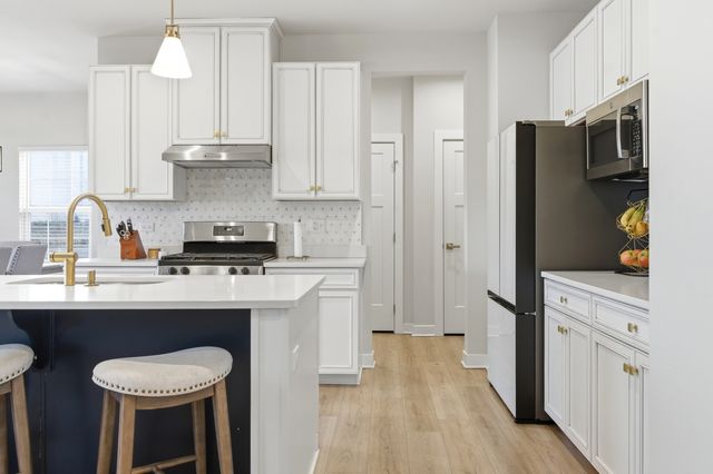 306 Atkinson Drive, Sugar Grove, IL 60554