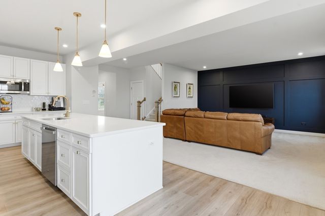 306 Atkinson Drive, Sugar Grove, IL 60554