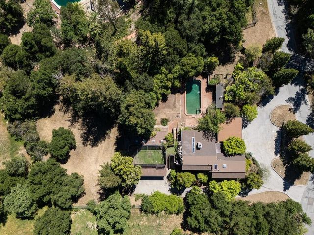 12544 Corbetta Lane, Los Altos Hills, CA 94022