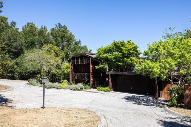 12544 Corbetta Lane, Los Altos Hills, CA 94022
