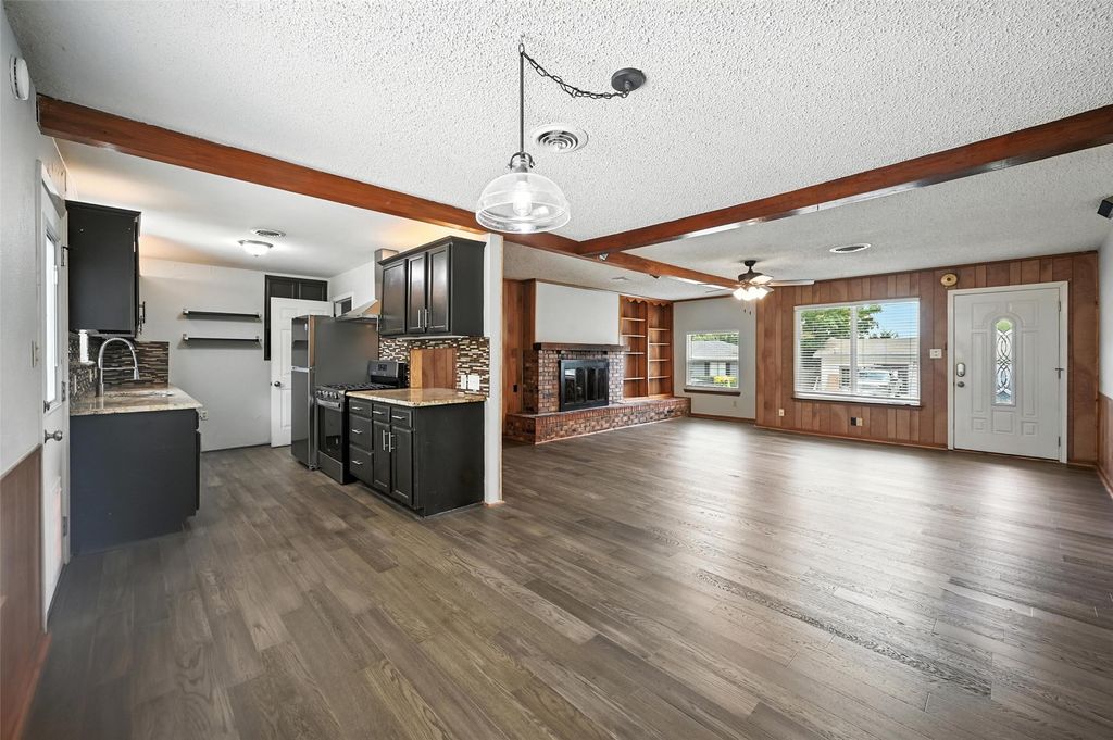 302 Young Drive, Allen, TX 75002