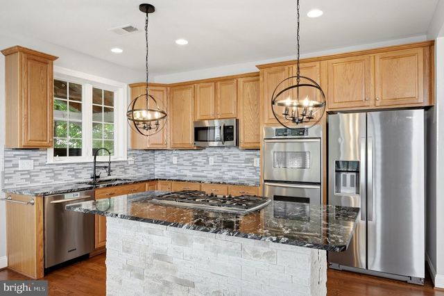 107 OSPREY DR, Lake Frederick, VA 22630