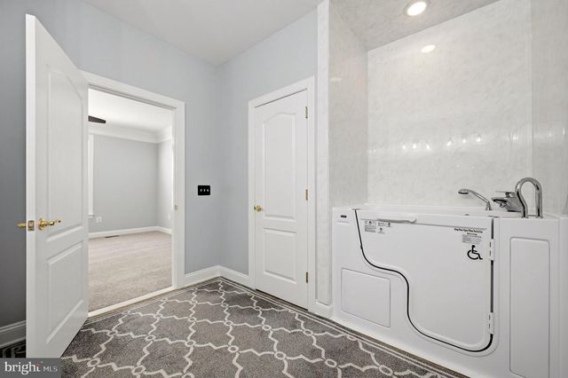 107 OSPREY DR, Lake Frederick, VA 22630