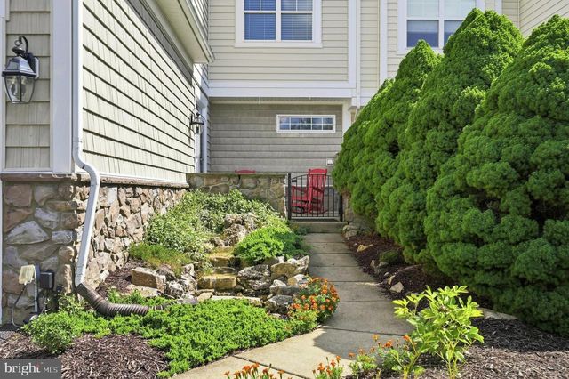107 OSPREY DR, Lake Frederick, VA 22630