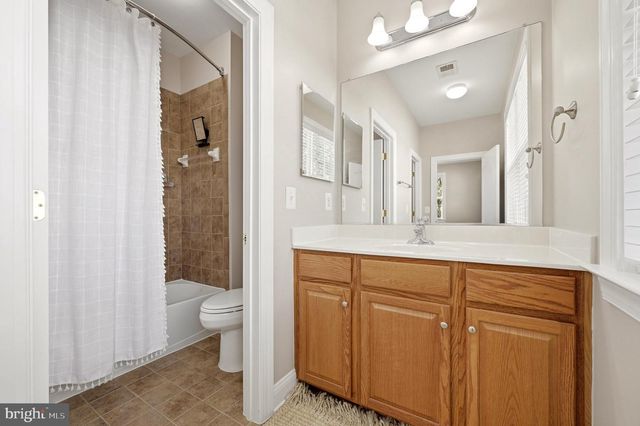 107 OSPREY DR, Lake Frederick, VA 22630