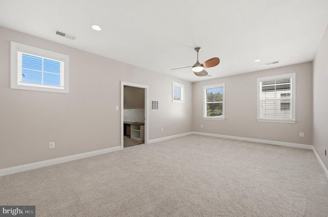 107 OSPREY DR, Lake Frederick, VA 22630