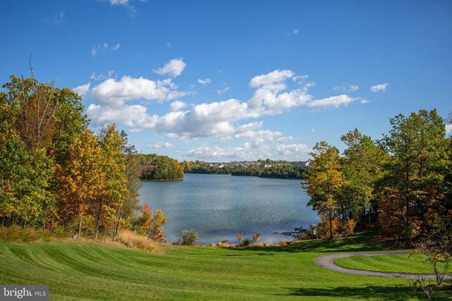 107 OSPREY DR, Lake Frederick, VA 22630