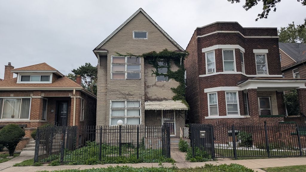 8318 S Manistee Avenue, Chicago, IL 60617 — exterior