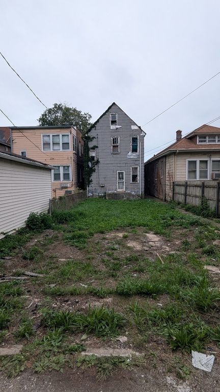 8318 S Manistee Avenue, Chicago, IL 60617 — photo 3