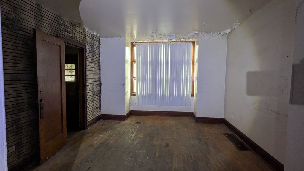 8318 S Manistee Avenue, Chicago, IL 60617 — photo 4