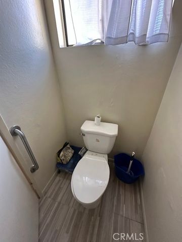 15051 Sherman, Van Nuys (los Angeles), CA 91405