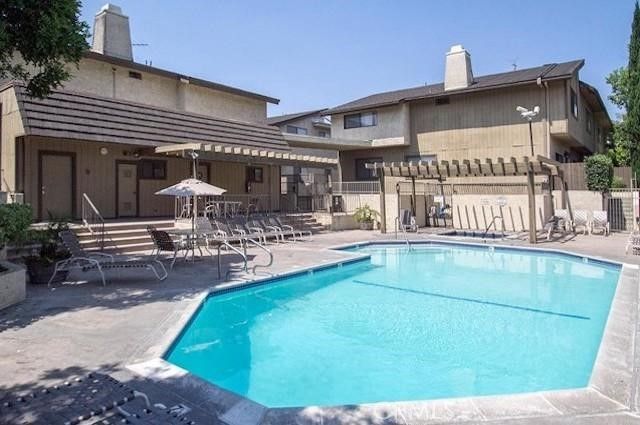 15051 Sherman, Van Nuys (los Angeles), CA 91405