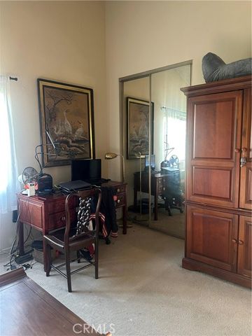 15051 Sherman, Van Nuys (los Angeles), CA 91405