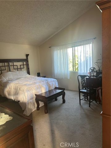 15051 Sherman, Van Nuys (los Angeles), CA 91405