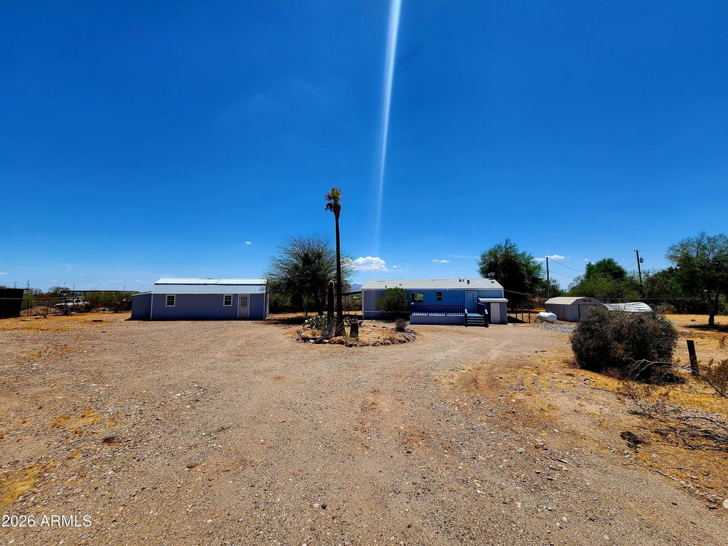 455 W GREEN Road, Morristown, AZ 85342 — photo 2