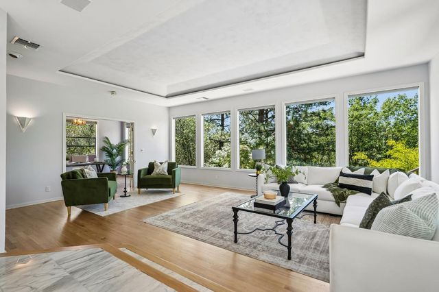 2660 Glenview Dr, Placerville, CA 95667