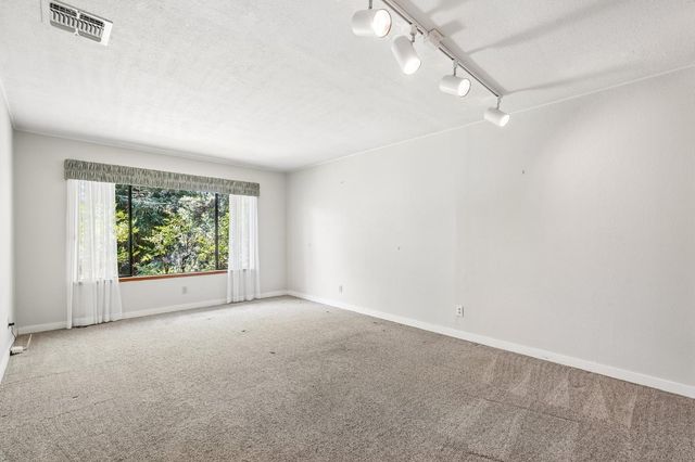 2660 Glenview Dr, Placerville, CA 95667