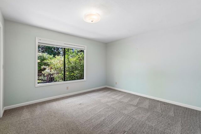 2660 Glenview Dr, Placerville, CA 95667