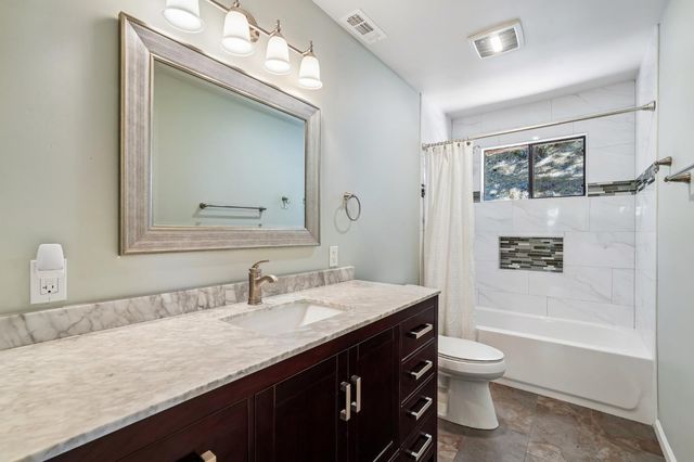 2660 Glenview Dr, Placerville, CA 95667