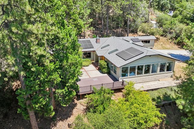 2660 Glenview Dr, Placerville, CA 95667