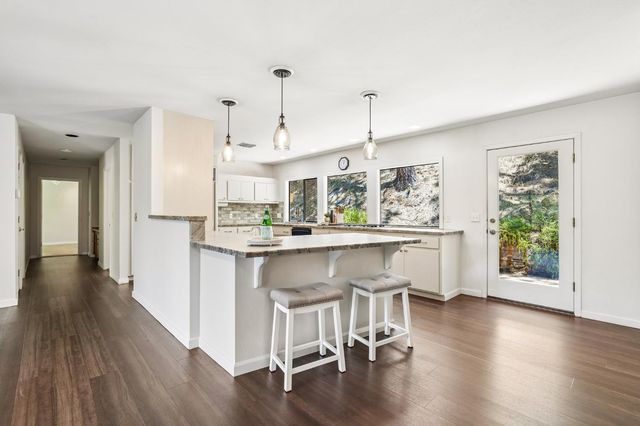 2660 Glenview Dr, Placerville, CA 95667