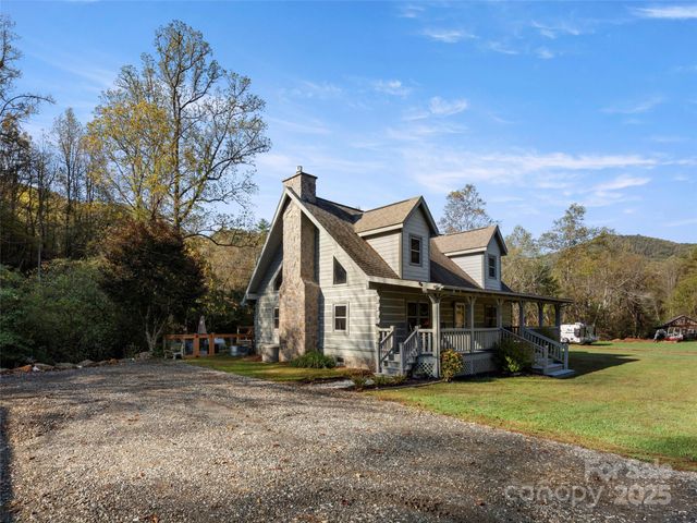 538 E Fork Road, Sylva, NC 28779