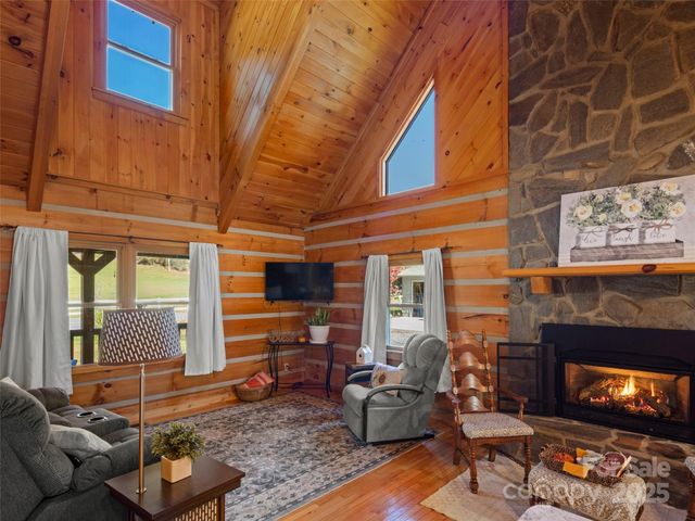 538 E Fork Road, Sylva, NC 28779