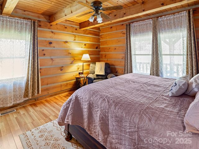 538 E Fork Road, Sylva, NC 28779