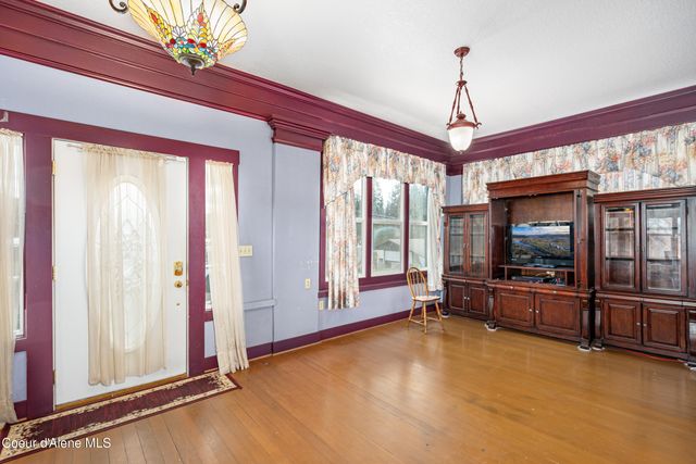 1002 Highland Ave, St. Maries, ID 83861