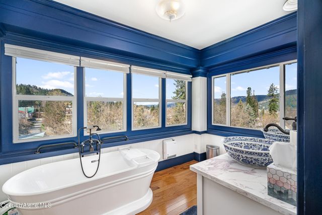 1002 Highland Ave, St. Maries, ID 83861