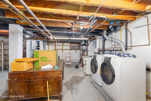 1002 Highland Ave, St. Maries, ID 83861