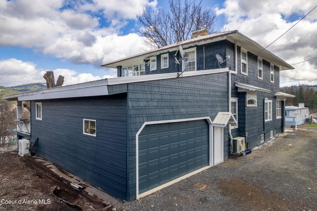 1002 Highland Ave, St. Maries, ID 83861